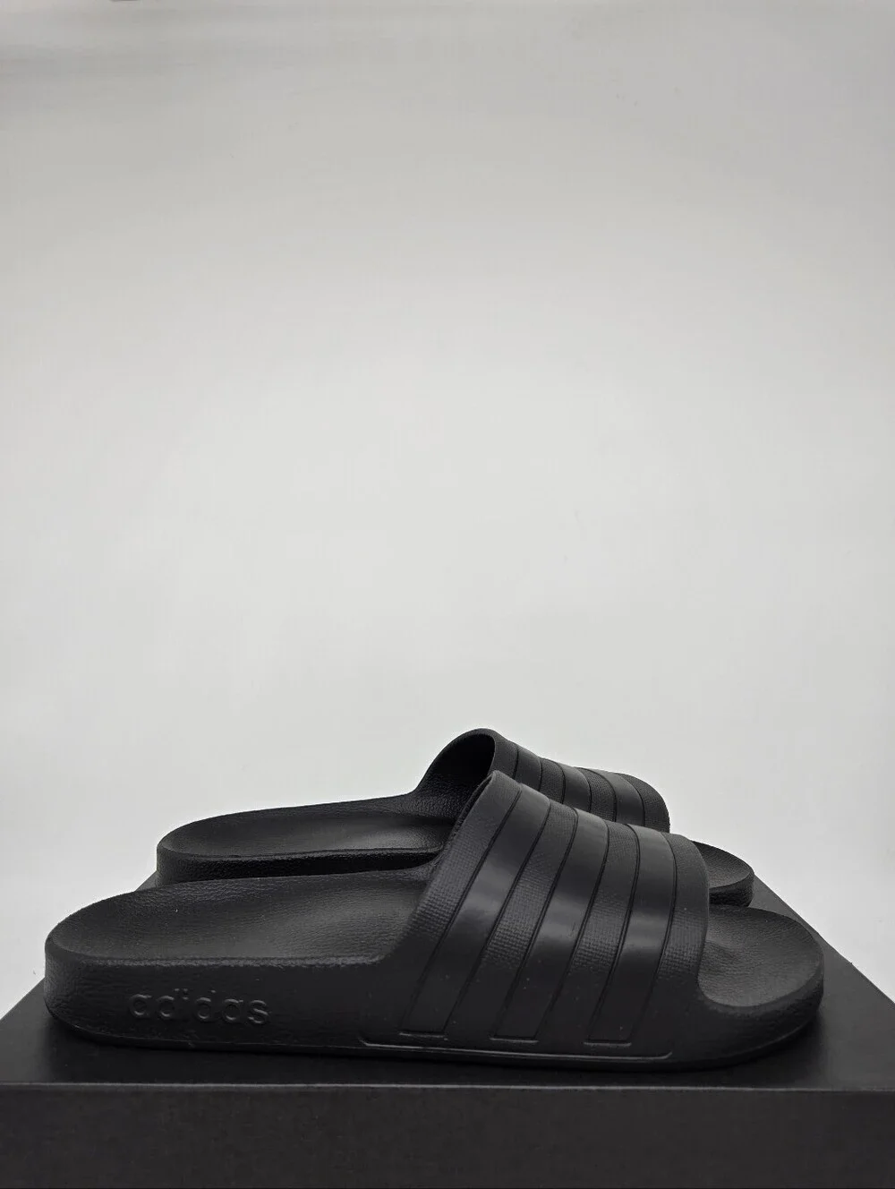 Adilette Men's Aqua Slides F35550 Triple Core Black Shoes Size 13